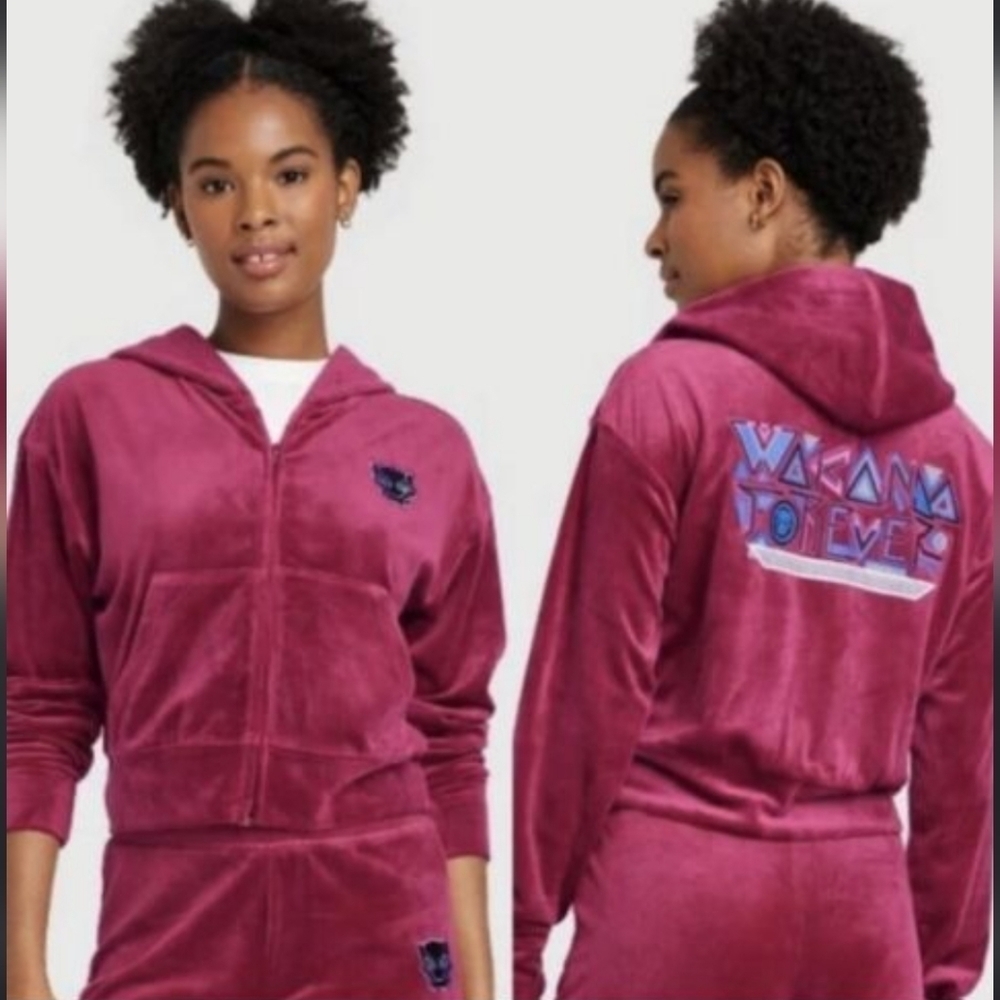 Disney Marvel Black Panther Wakanda Forever Women Large Raspberry Velour Jacket‎